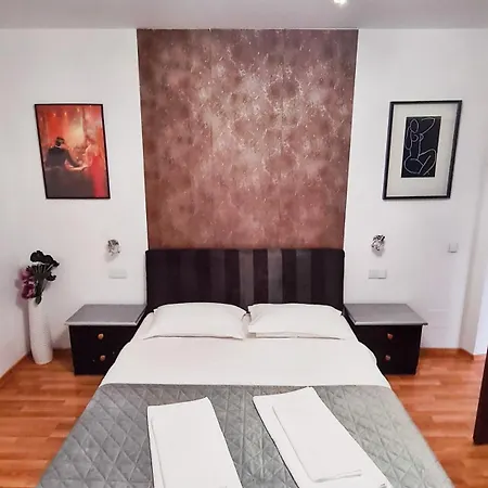 Casa Millelune Quarto em Acomodações Particulares